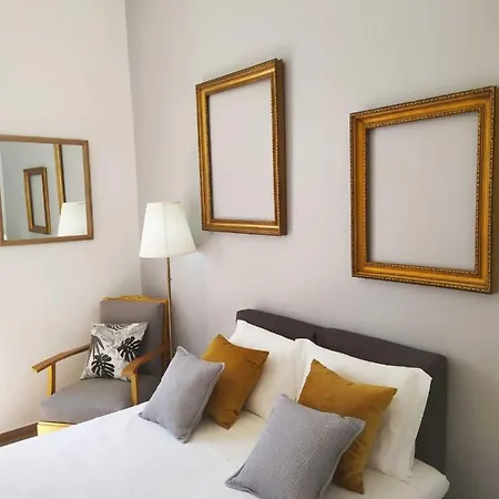 Casa Com Piscina E Terraco Em - Mystay *