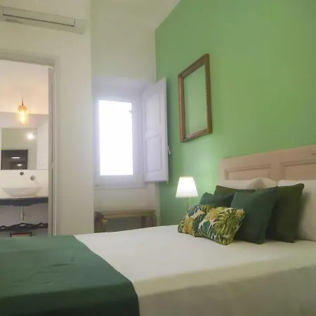 Casa Com Piscina E Terraco Em - Mystay